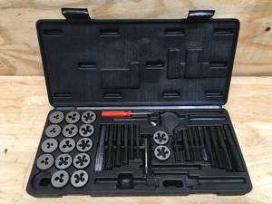 lot 51 image: Tap and Die Set