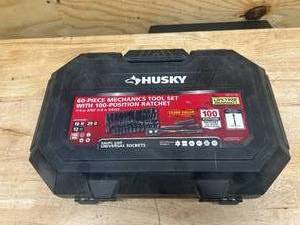lot 93 image: HUSKY 38 in. Drive 100-Position Universal SAE and Metric Mechanics Tool Set (60-Piece) (missing 6 pieces)