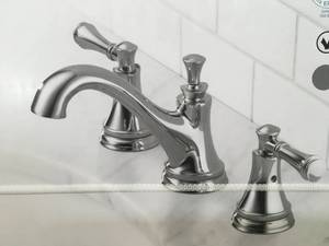 lot 75 image: DELTA Silverton 8 in. Widespread 2-Handle Bathroom Faucet in Chrome (07132430)