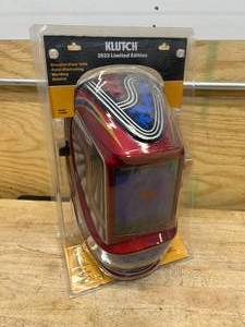 lot 39 image: Klutch Monsterview 1400 Auto-Darkening Welding Helmet Model # 114898