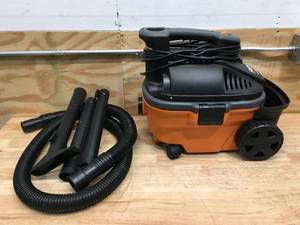 lot 138 image: Ridgid 4 Gallon Portable WetDry Vac Model # WD4070