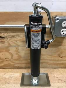 lot 152 image: Ultra-Tow Snap Ring Top Wing Swivel Jack Model # 113360