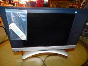 Sharp Liquid Crystal Colored TV With A Remote