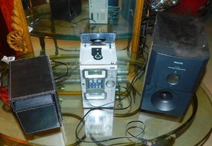 RCA Multi Functioned LCD Display RS 2000 Digital PLL Synthesized Tuner With Philips Subwoofer
