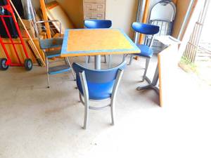 Pedestal Table With Three Blue Chairs & One Foldable Kitchen Stool