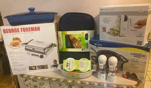 Kitchen Small Appliance and Dishes Bundle