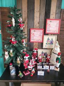 lot 18 image: Very Large Lot of Christmas Dcor and Tree