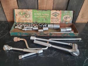 lot 33 image: Thorsen Socket Wrench Set