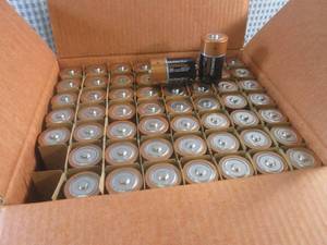 lot 275 image: (CS) Case of 112 Duracell Coppertop...
