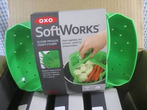 lot 292 image: (BS) 4 SoftWorks Silicone Pressure ...