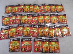 lot 309 image: (CS) 35 Packs of Toe Warmers...