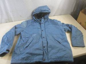 lot 63 image: (BS) American Eagle Coat with Hood ...