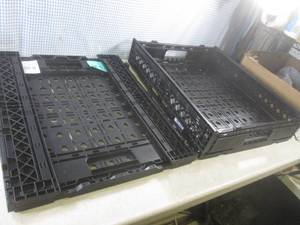 lot 388 image: (EW5) 2 Collapsible Plastic Crates...