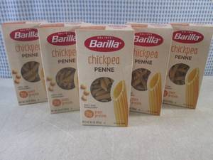 lot 433 image: (B-1) 5 Boxes of Chickpea Penne Pas...