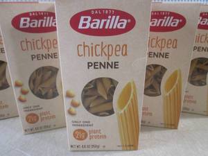 lot 434 image: (B-1) 5 Boxes of Chickpea Penne Pas...
