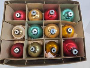 lot 46 image: Vintage SHINY BRITE Christmas Glass Ornaments - Qty 12