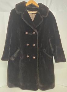 lot 16 image: Vintage 70s BORGANA Sportowne Brown Faux Fur Coat 