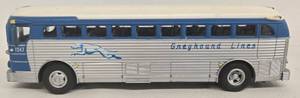 lot 17 image: MTH Rail King Greyhound Bus Die-Cast Model