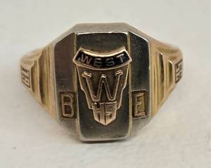 lot 75 image: Antique 1935 West High School Class Gold and Silver Toned Ring