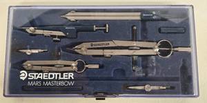 lot 105 image: Vintage 80s STAEDTLER MARS Masterbow Compass Set in Case 
