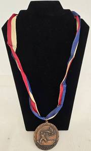 lot 123 image: Vintage 1977 Karate Bronze Medal Award