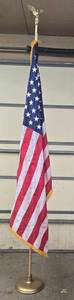 lot 131 image: Vintage 1975 American Flag wStand