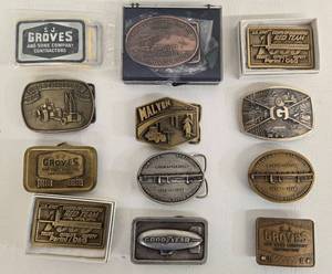lot 142 image: Various Vintage Collectible Belt Buckles - Qty 12