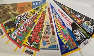 lot 174 image: Vintage Collectible Felt South Dakota Tourist Places Pennants - Qty 8