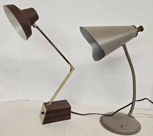 lot 185 image: 2 Vintage MCM Adjustable Desk Lamps