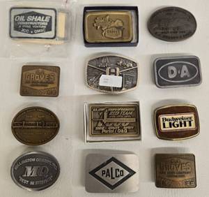 lot 186 image: Vintage Collectible Belt Buckles - Qty 12