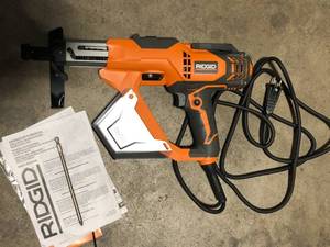 lot 8 image: RIDGID 3 in. Drywall and Deck Collated Screwdriver   Customer Returns See Pictures