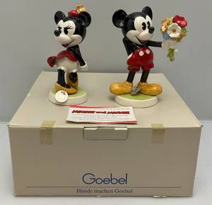 lot 5 image: Goebel Collectors Club (Mickey & Minnie Mouse) With COA