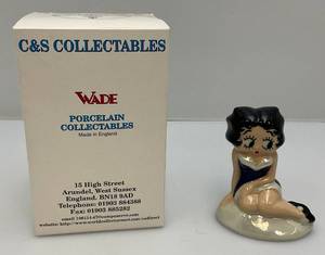 lot 6 image: WADE Collectors Society Wisconsin 1997 (Betty Boop) Figurine