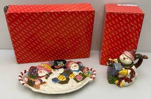 lot 58 image: Fritz & Floyd Snowy  Frosty Folks Teapot & Oval Platter (Both New Open Box)