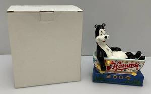 lot 119 image: 2004 Limited Edition 184600 Hamms Club Resin Figurine (Bear In Bathtub) With Original Box