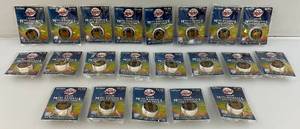 lot 128 image: 2006 Minnesota Twins Mini Baseballs Complete Set (Factory Sealed)