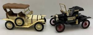 lot 142 image: Jim Beam Black Model T & Cream 1909 Thomas Flyer Decanters (EMPTY)