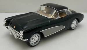 lot 176 image: 1990 Jim Beam 1957 Corvette Collectors Series Car Decanter (Empty)