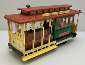 lot 194 image: Jim Beam Powell & Hyde Street Car Decanter (EMPTY)