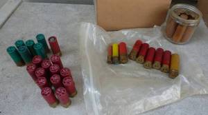 lot 13 image: Lot of vintage shotgun shells