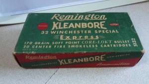 lot 18 image: Box of vintage Remington 32 cal shells