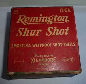 lot 22 image: Vintage Remington Shur Shot 12 ga shotgun shells