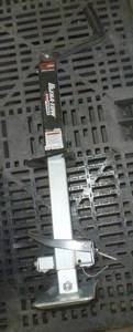 lot 33 image: Ultra-Tow XTPFast Action Square TubeTrailer Jack, 2000-Lb., Topwind