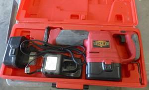 lot 35 image: 18V reciprocating saw with 2 batteries and charger