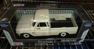 lot 42 image: 1966 Chevy C10 Fleetside pickup 124 scale