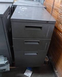 lot 107 image: Two 3 drawer file cabinets