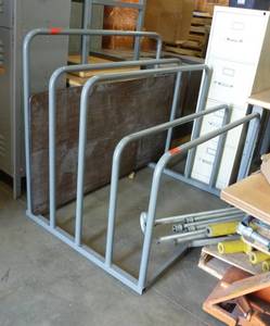 lot 95 image: 4 section Sheetrock rack