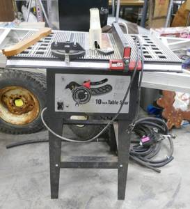 lot 6 image: Craftsman table saw