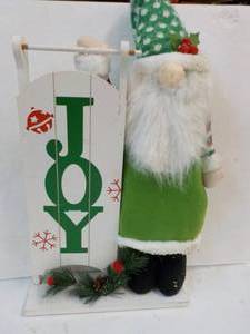 lot 4 image: Joy Dcor 13 x 26...