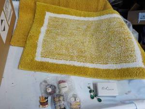 lot 91 image: 2 Small Area Rugs, Earrings and Mag...